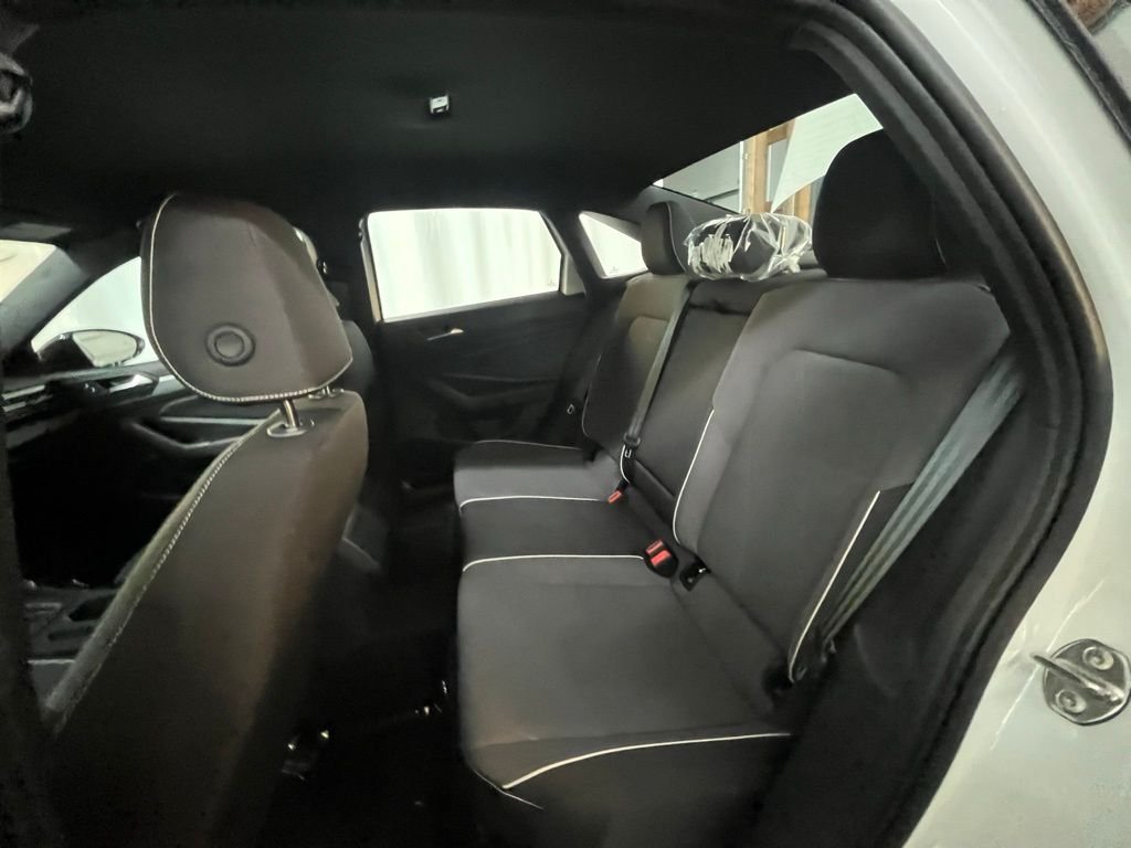 New 2026 White Volkswagen 1.5T Sport image 23