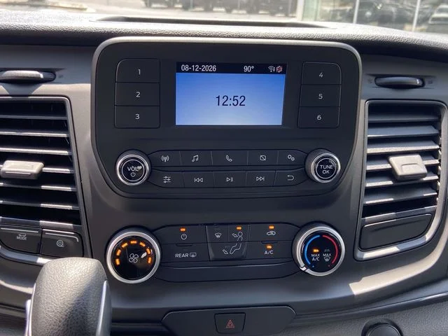 New 2025 Oxford White Ford AWD image 24