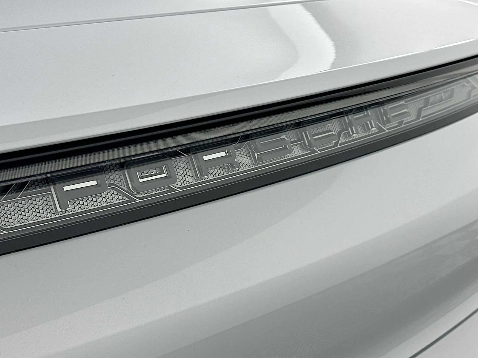 2025 Porsche Taycan Base - Photo 32
