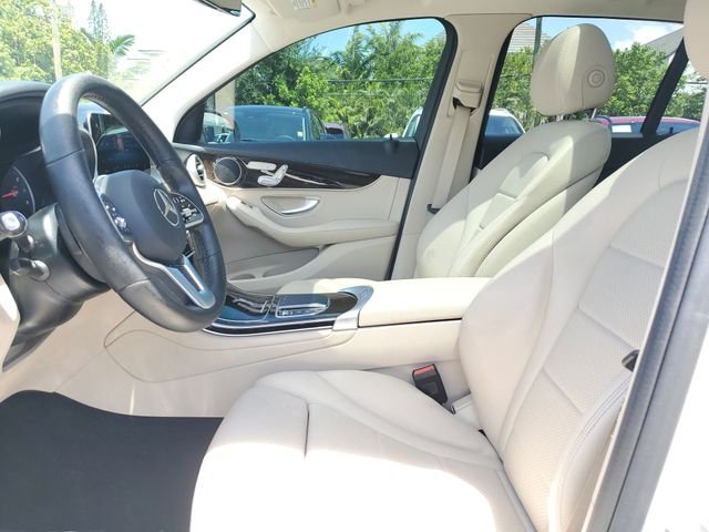 Used 2021  Mercedes-Benz GLC 300 image 9
