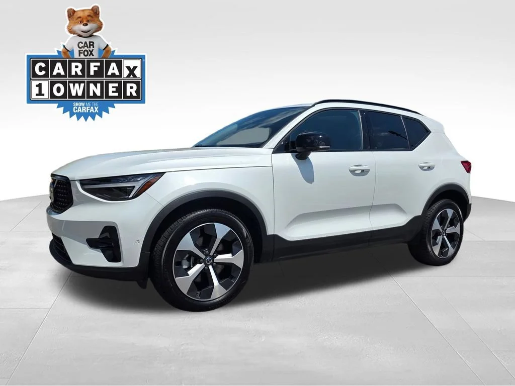 Used 2026  Volvo Plus image 2