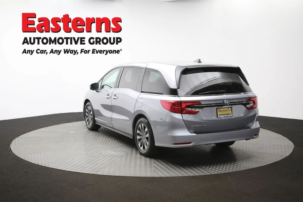 Used 2023 Silver Honda EX-L image 63