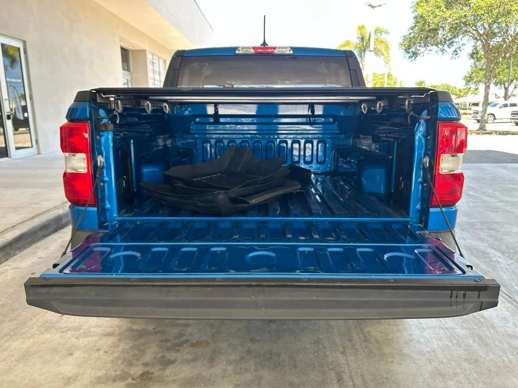 Used 2022 Blue Ford XLT image 32