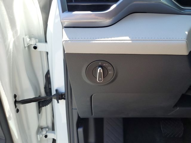 New 2026 White Volkswagen 1.5T SEL image 34