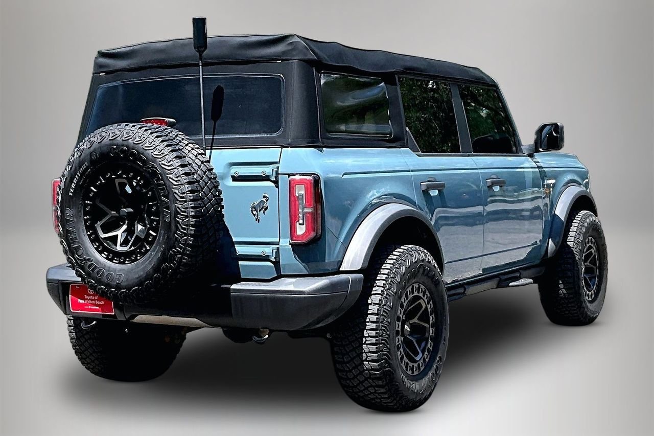 Used 2023 Blue Ford Badlands image 5