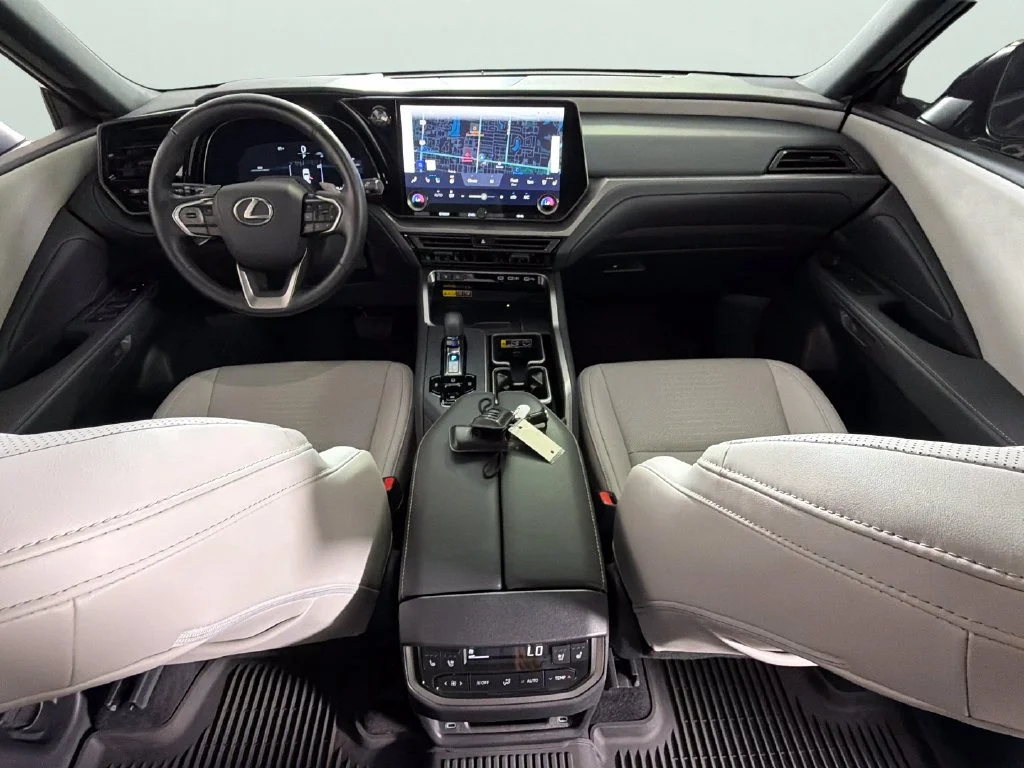 2025 Lexus TX Premium - Photo 37