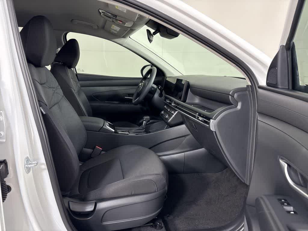 New 2026 Serenity White Pearl Hyundai SE FWD image 10