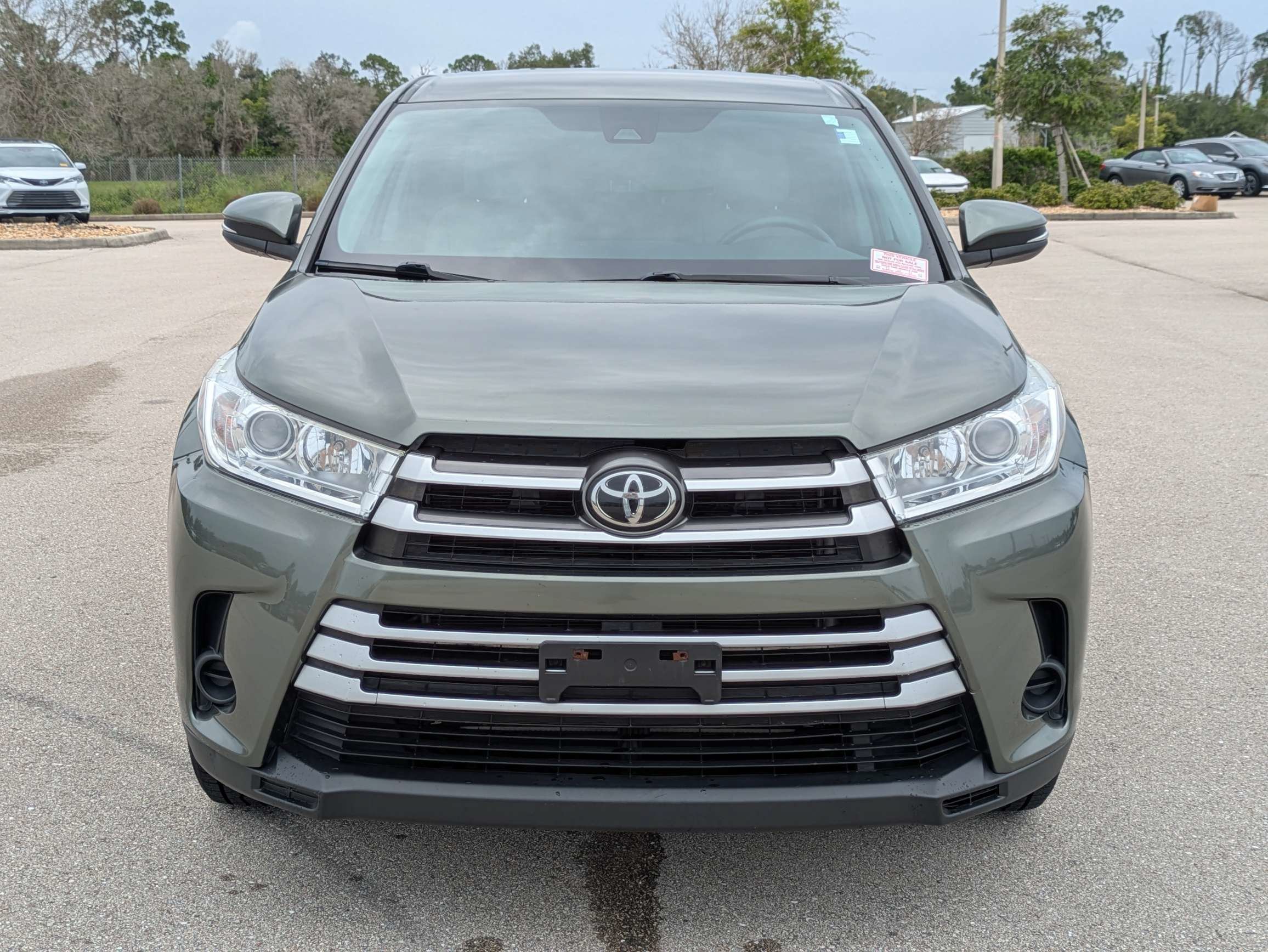 Used 2019 Alumina Jade Metallic Toyota LE image 3