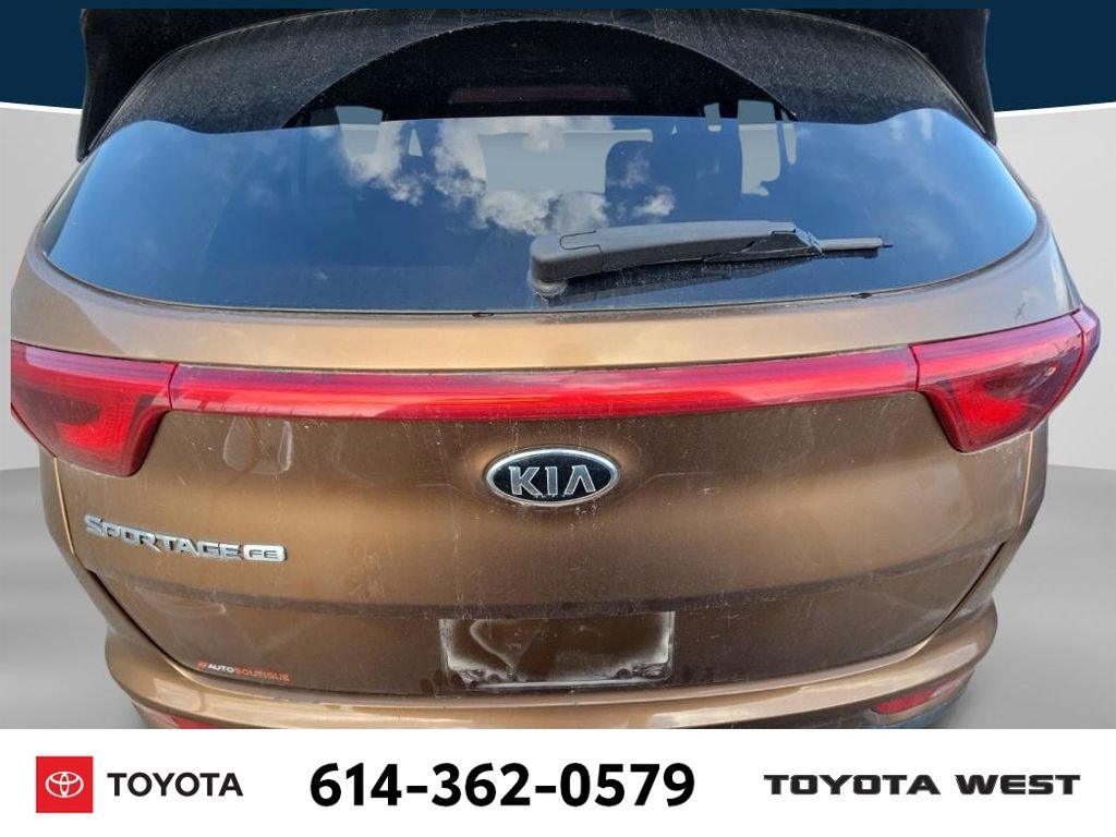 Used 2017 Brown Kia LX image 7