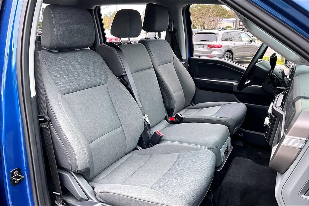 Used 2025 Blue Ford XLT image 29
