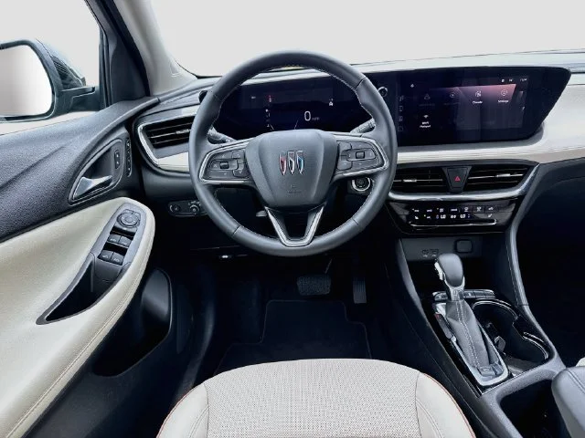 Used 2025 Black Buick Avenir image 24