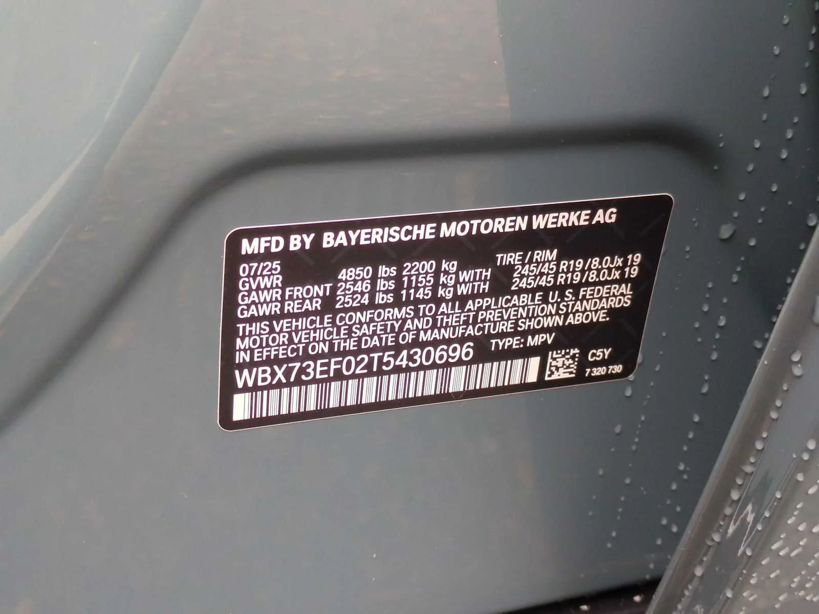 New 2026 Cape York Green Metallic BMW xDrive28i image 37