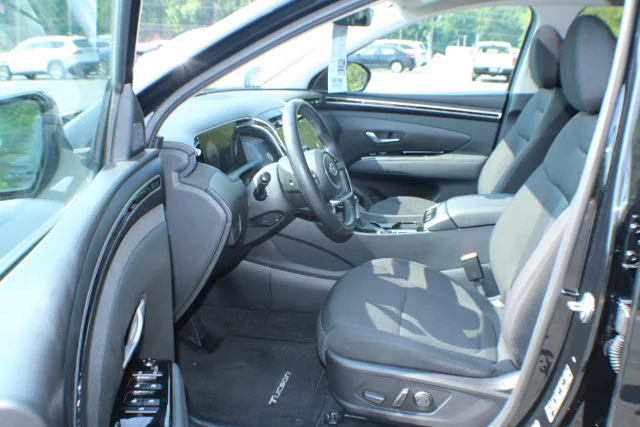 Used 2022 Phantom Black Hyundai SEL image 13