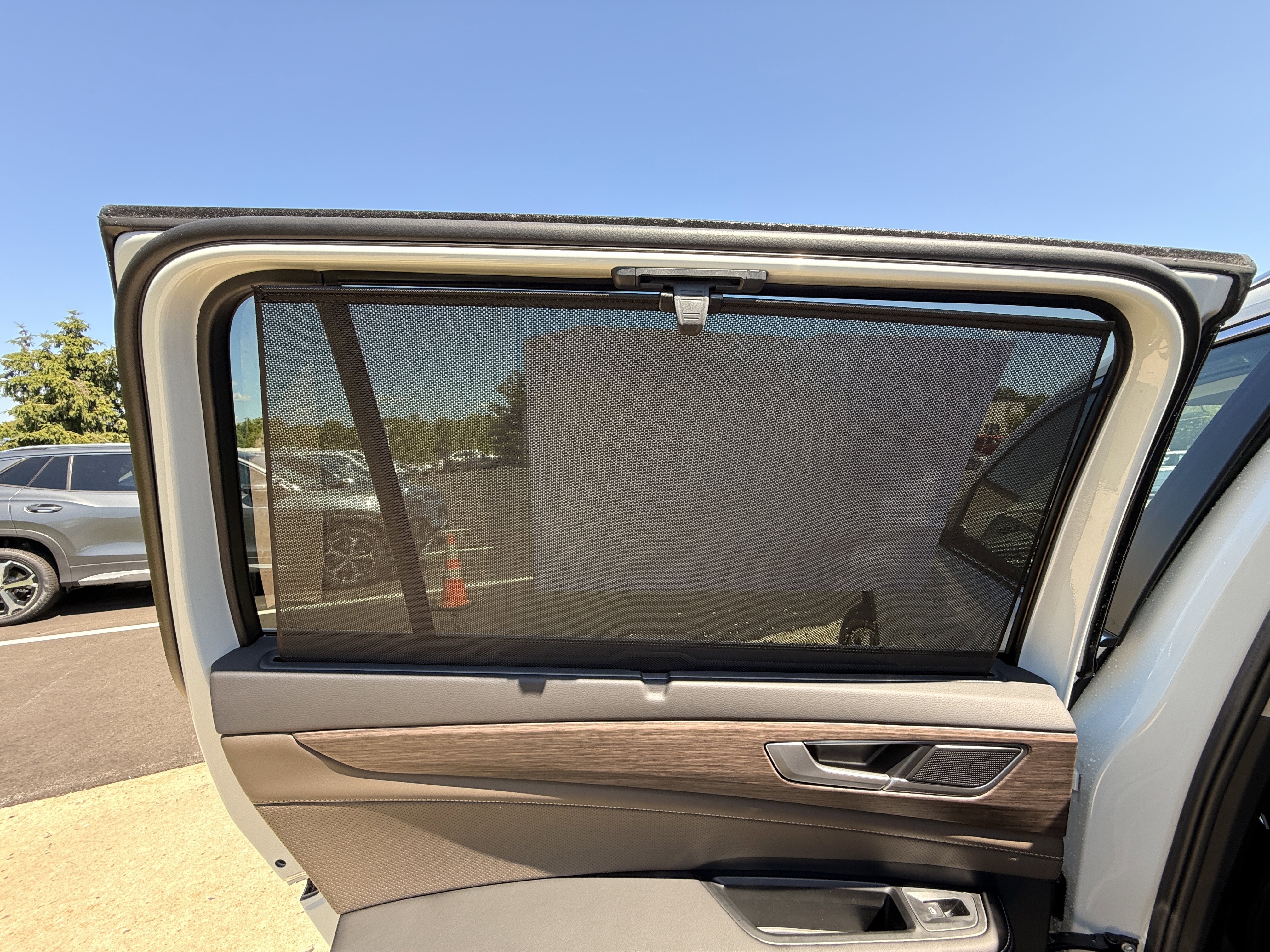 New 2026 Opal White Pearl Volkswagen 2.0T SEL image 8
