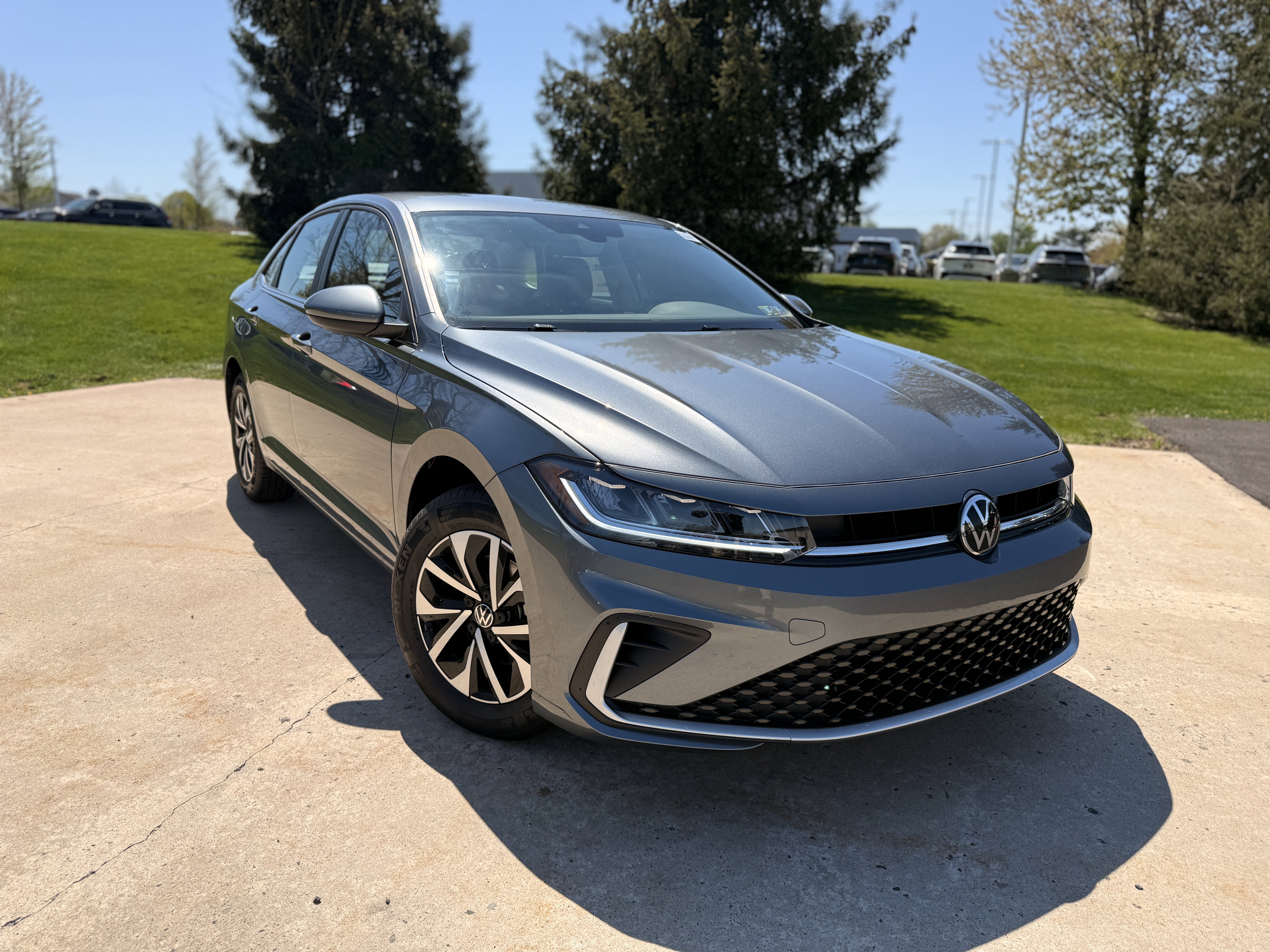 New 2026 Platinum Gray Metallic Volkswagen S image 15