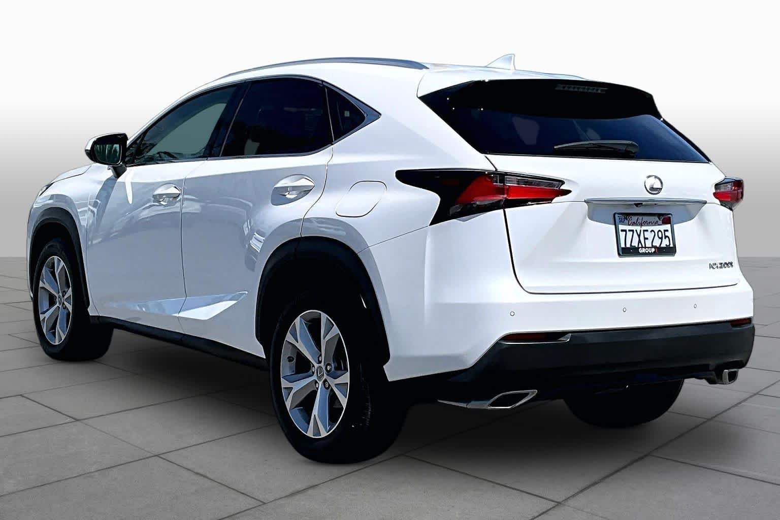 Used 2017 Eminent White Lexus  image 11