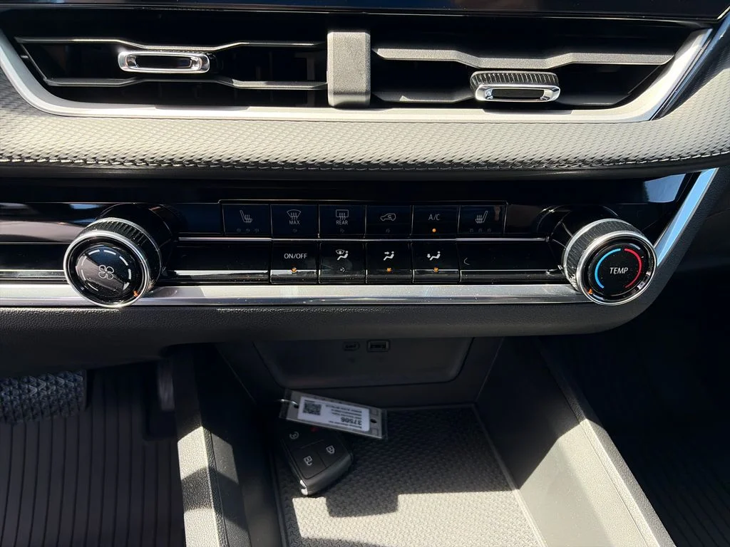 2026 Chevrolet Equinox LT - Photo 15