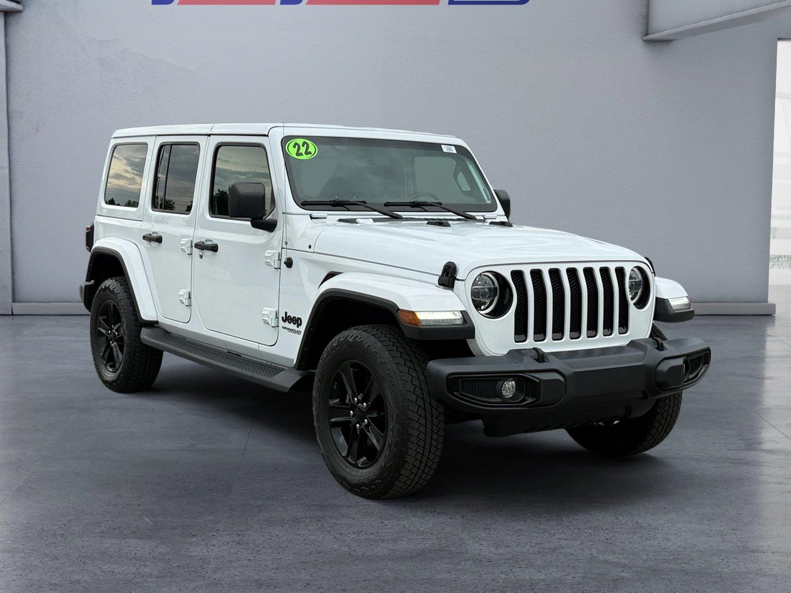 Used 2022 Bright White Clearcoat Jeep Unlimited Sahara Altitude image 8