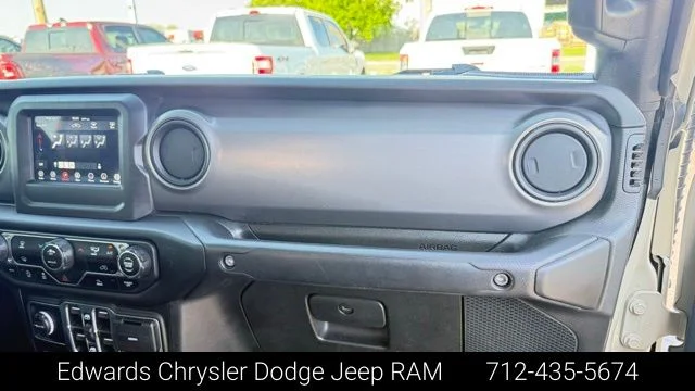 Used 2022 Beige Jeep Willys image 31
