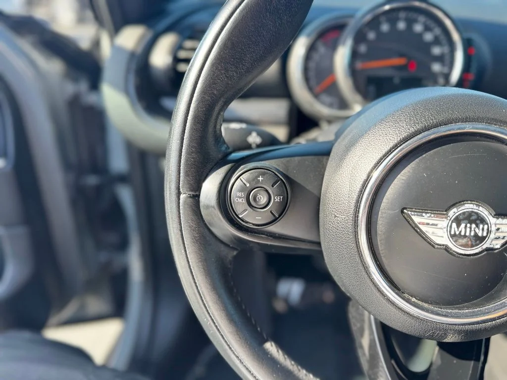 Used 2016 Gray MINI Clubman image 29