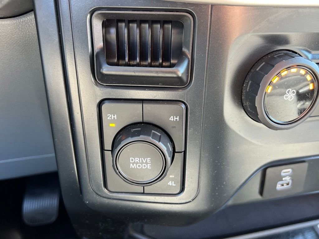 Used 2022 Oxford White Ford XL image 28