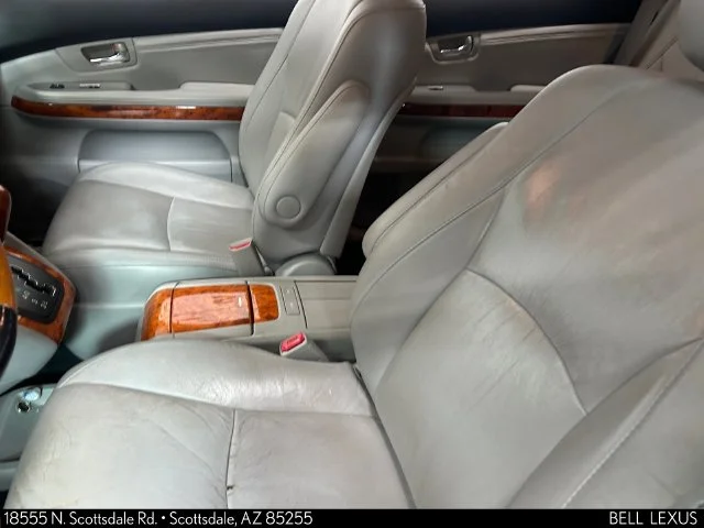 Used 2005 Blue Lexus 330 image 14