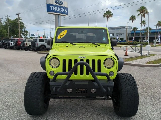 Used 2017 Green Jeep Sport image 9