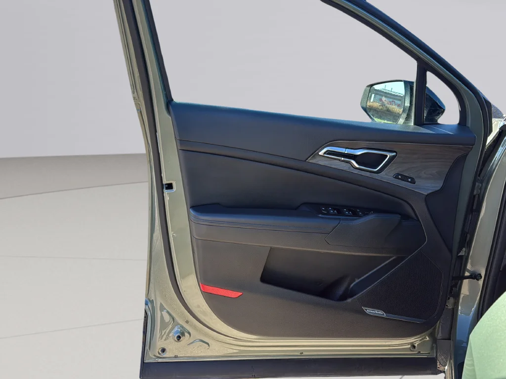 Used 2025 Jungle Green/Ebony Black Roof Kia X-Pro Prestige image 25