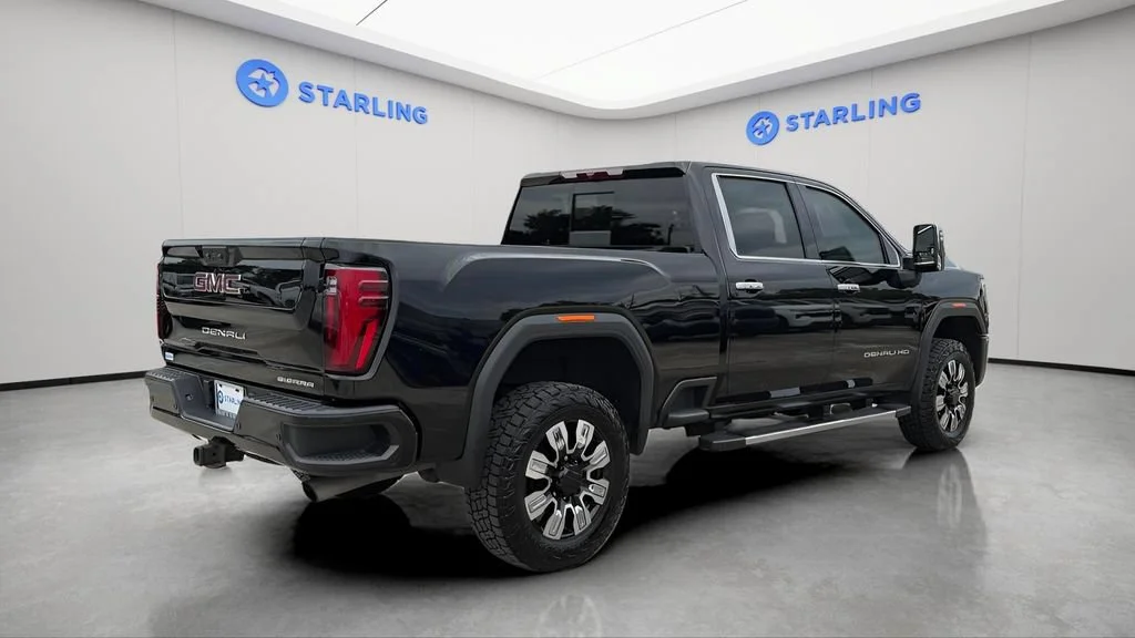 Used 2024 Onyx Black GMC Denali image 9