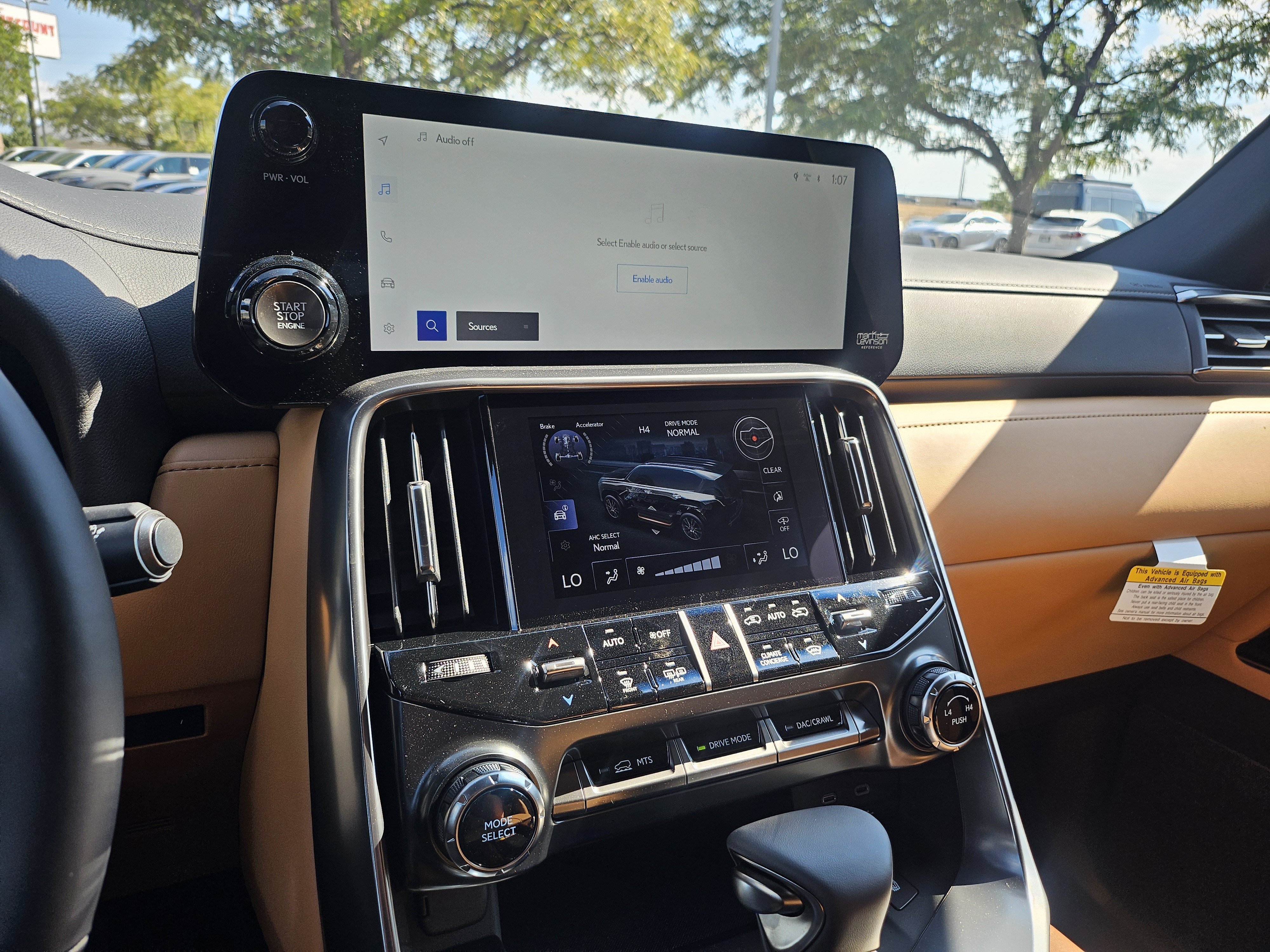 New 2026 Eminent White Pearl Lexus LUXURY image 12
