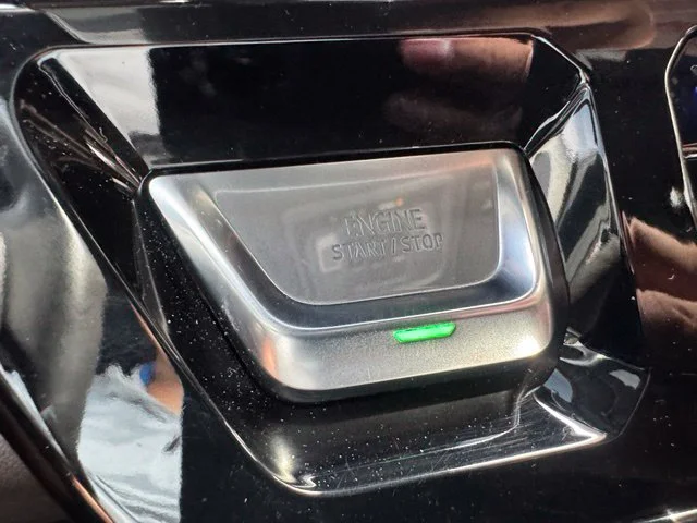 Used 2025 White GMC Denali Ultimate image 38