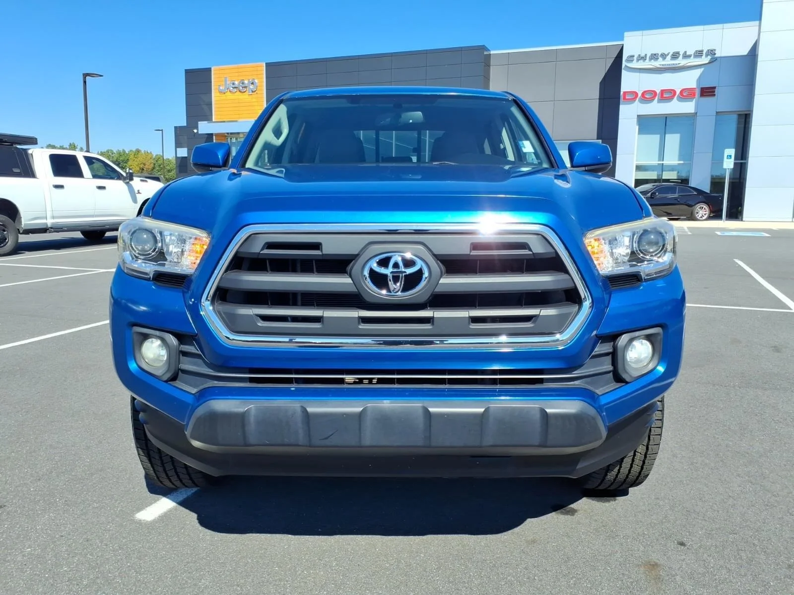 Used 2017 Blazing Blue Pearl Toyota SR5 image 13