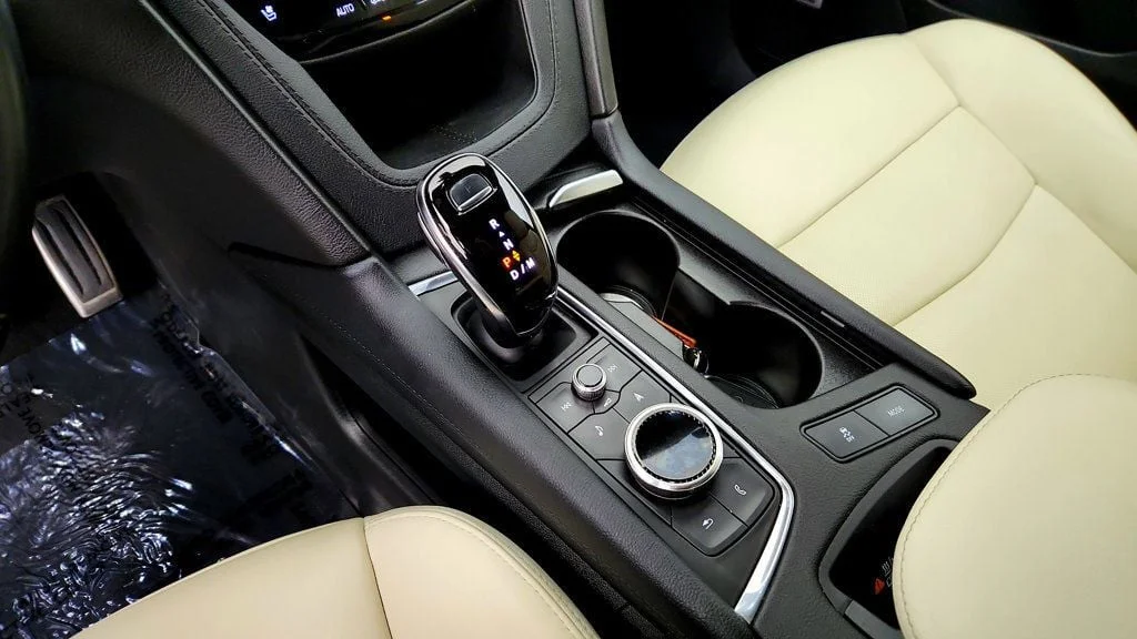 Used 2024 Crystal White Tricoat Cadillac AWD 4dr Sport w/ Super Cruise & Technology Pkg image 17