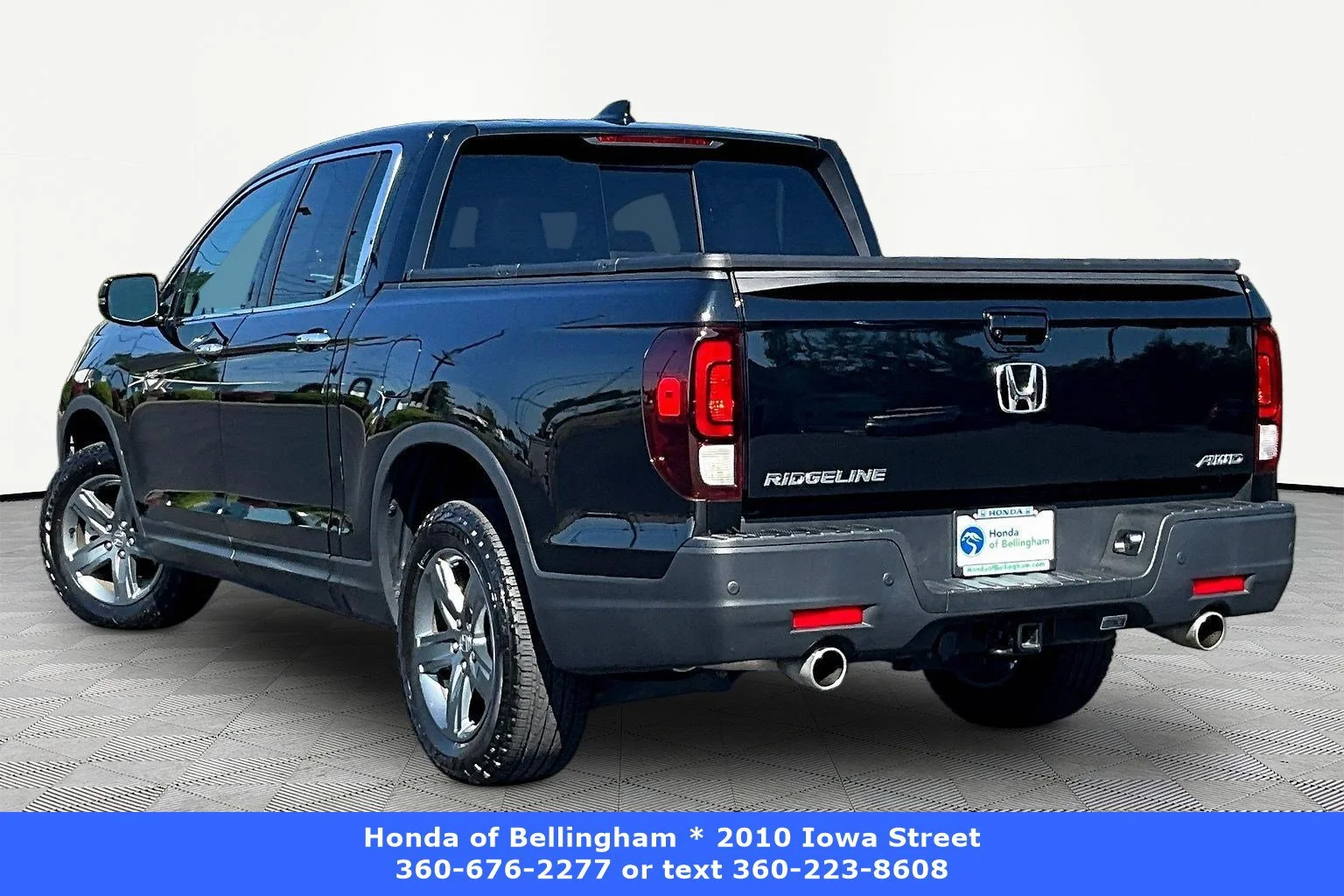 Certified Used 2023 Crystal Black Pearl Honda AWD RTL-E image 34