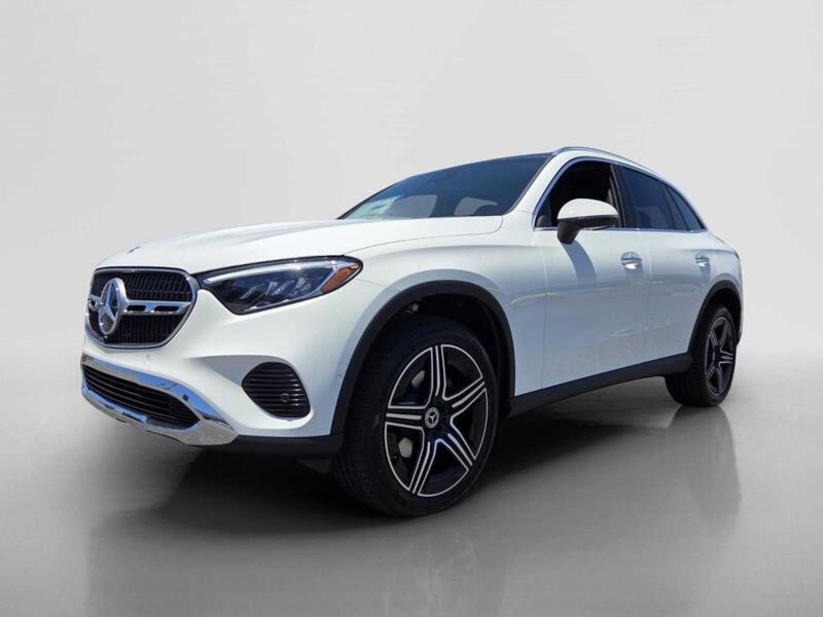 New 2026 Polar White Mercedes-Benz GLC 300 SUV image 8