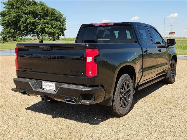 New 2026 GBA Black Chevrolet High Country 4x4 Crew Cab 5.75 ft. box 147.4 in. W image 4
