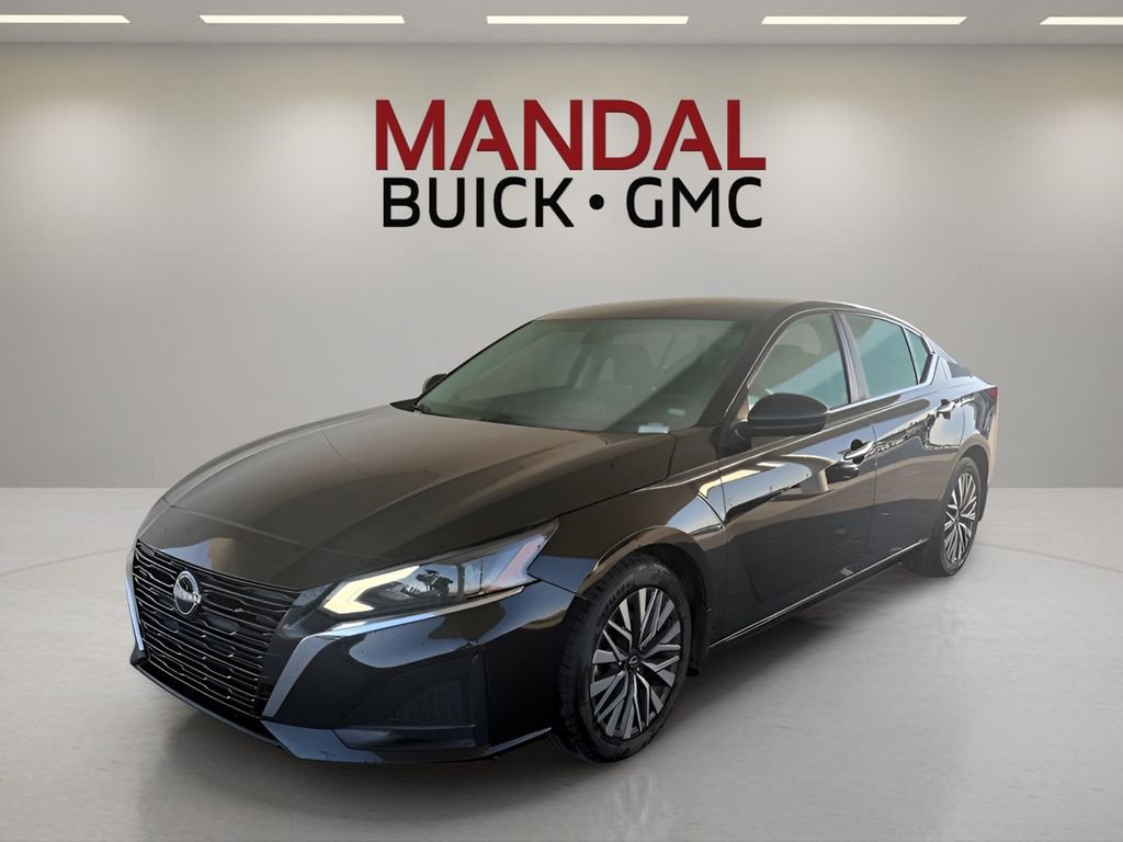 2024 Nissan Altima SV