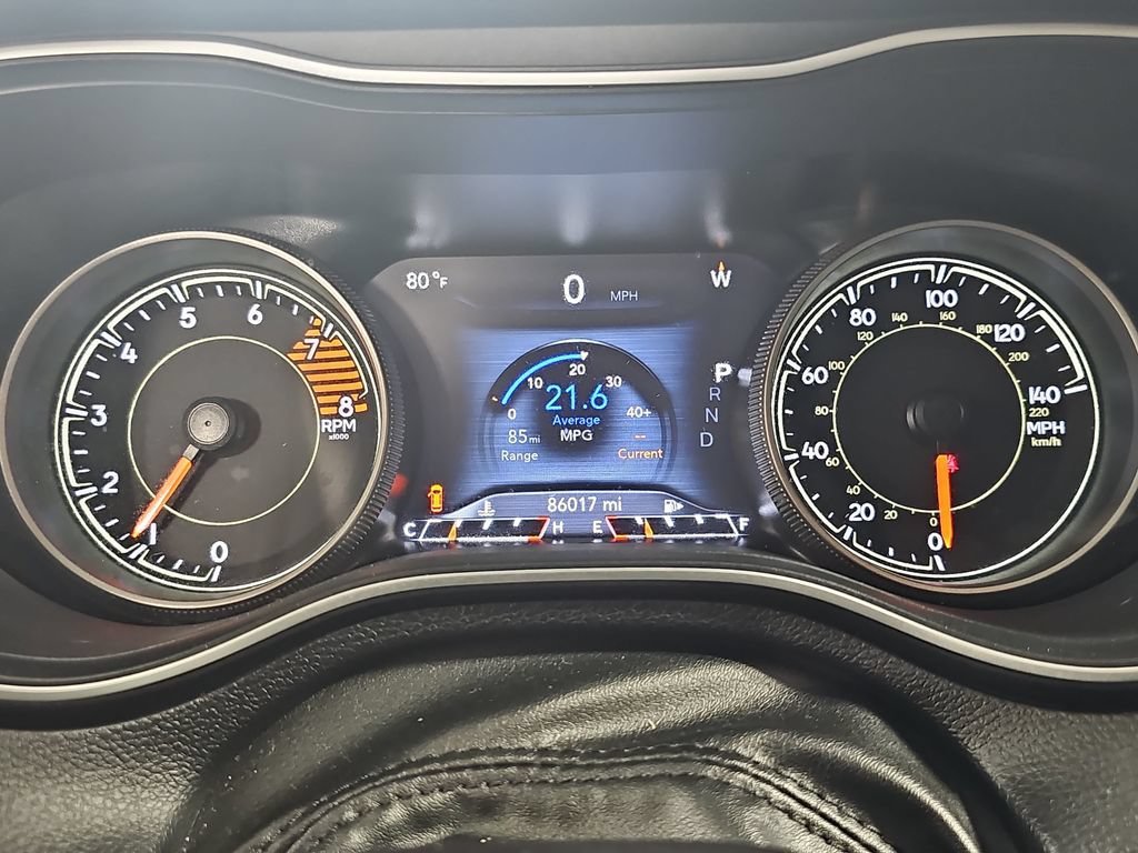Used 2020 White Jeep Limited 4x4 image 25