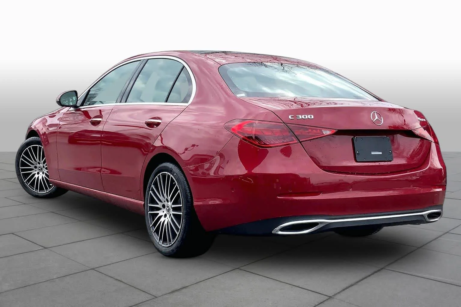 New 2026 MANUFAKTUR Patagonia Red Metallic Mercedes-Benz C 300 image 4
