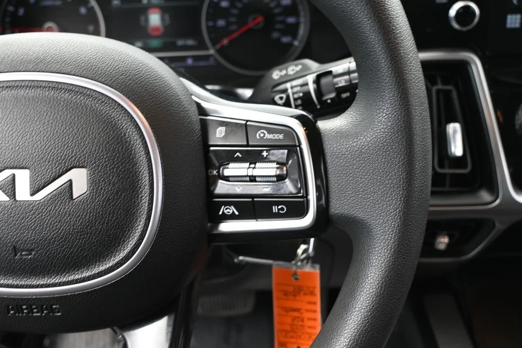 2023 Kia Sorento LX - Photo 26