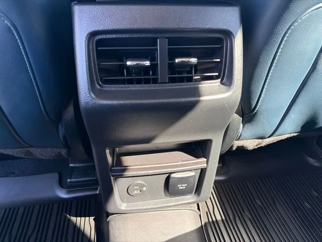 Used 2022 White Ford SEL image 25