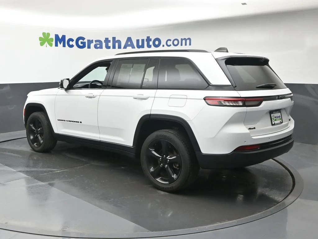 Used 2023 White Jeep Altitude X image 24