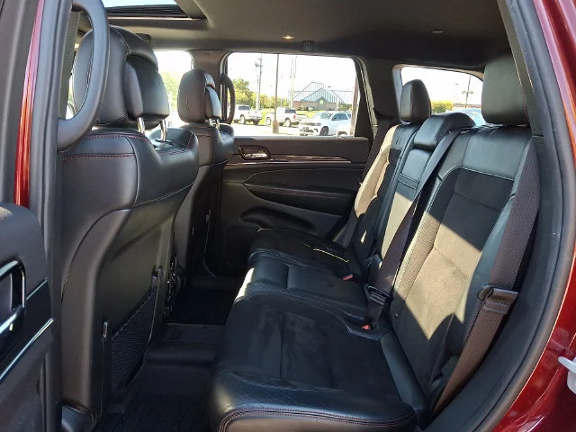 Used 2019 Red Jeep Trailhawk image 11