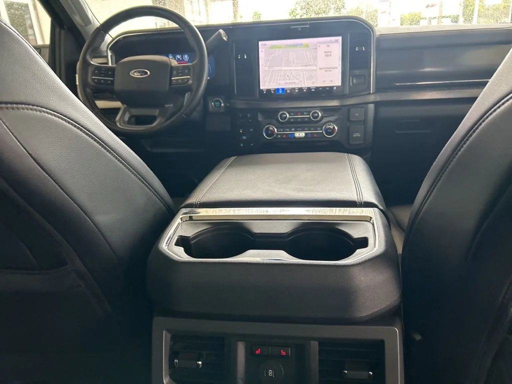Used 2025 Gray Ford Lariat image 31