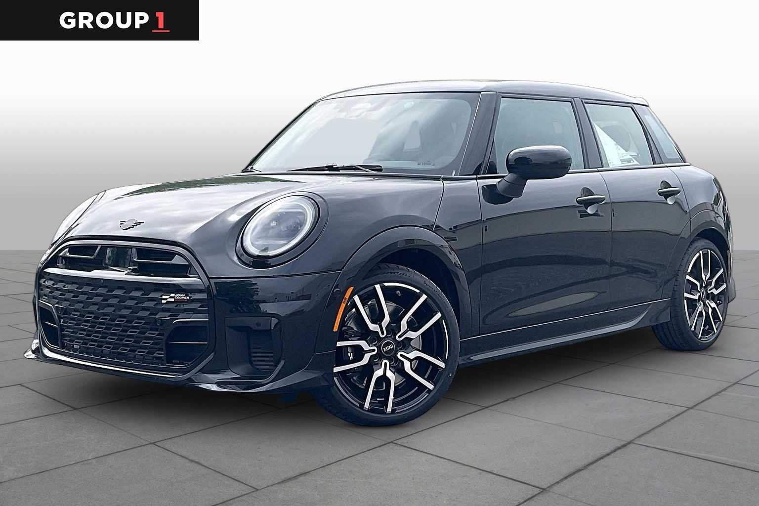 2026 MINI Hardtop Cooper S's photo