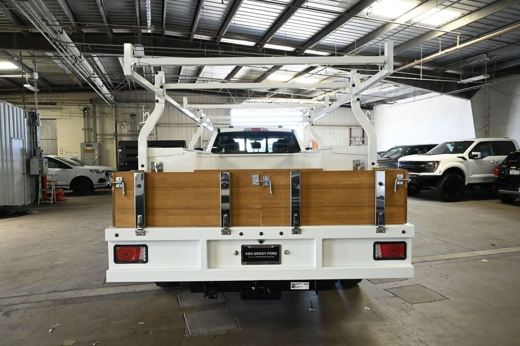 New 2026 Oxford White Ford XL image 8
