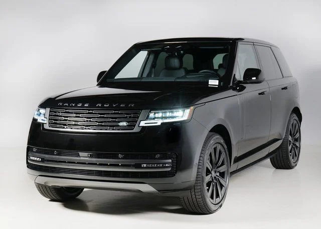 2025 Land Rover Range Rover 3.0 PHEV SE SWB's photo