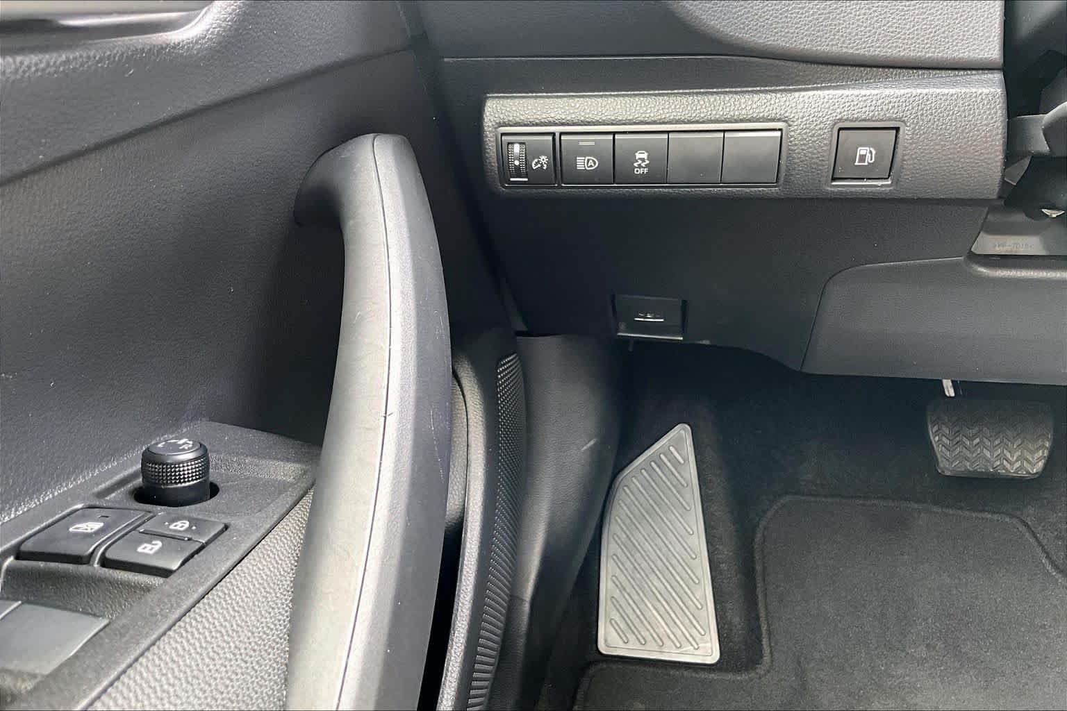 Used 2026 Midnight Black Metallic Toyota Hybrid SE image 32