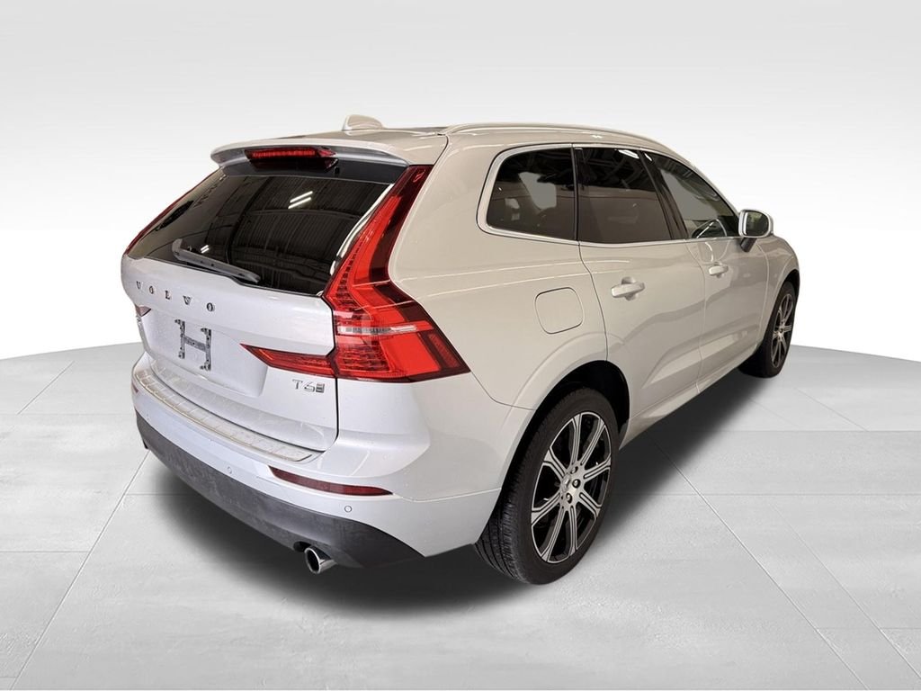 Used 2020 Silver Volvo  image 6