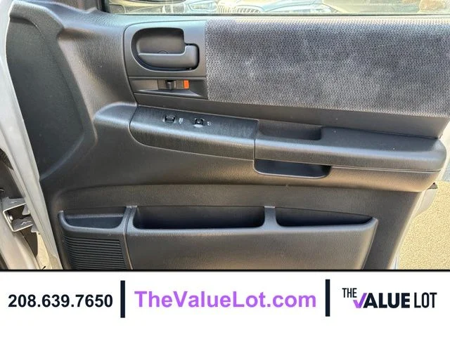 Used 2001  Dodge Sport image 12